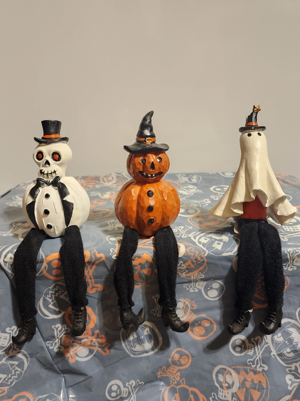 Halloween Skeleton,pumpkin, ghost shelf sitters